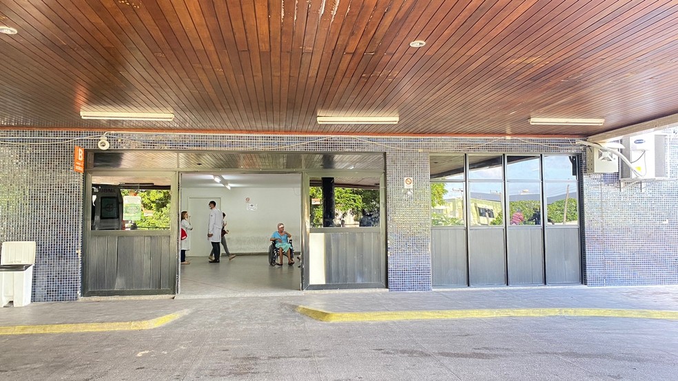 Entrada do Pronto-Socorro Clóvis Sarinho, no Hospital Walfredo Gurgel, em Natal. — Foto: Francielly Medeiros/Inter TV Cabugi
