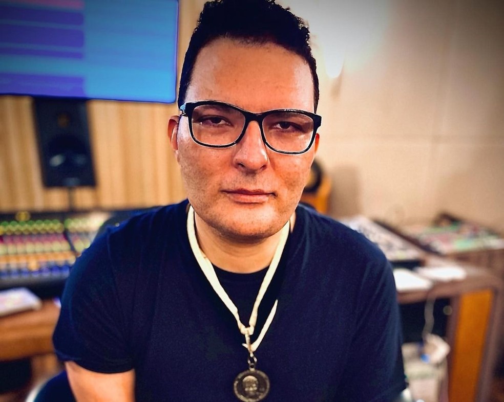 O cantor e compositor Leandro Lehart, do grupo Art Popular.  — Foto: Reprodução/Instagram/Acervo pessoal