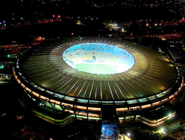 estádio Maracanã iluminado noite (Foto: Genílson Araújo / Agência O Globo)