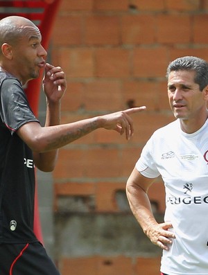 Jorginho revela que Alex Silva pediu um tempo: É o momento de recuar