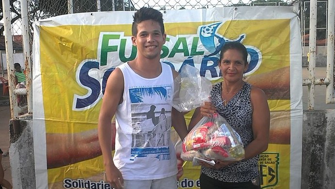 'Futsal Solidário' entrega 45 cestas básicas para comunidades, no Amapá (Foto: Reprodução/Facebook)