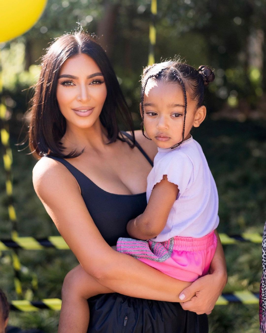 Kim Kardashian celebra aniversário de filho caçula (Foto: Reprodução Instagram)