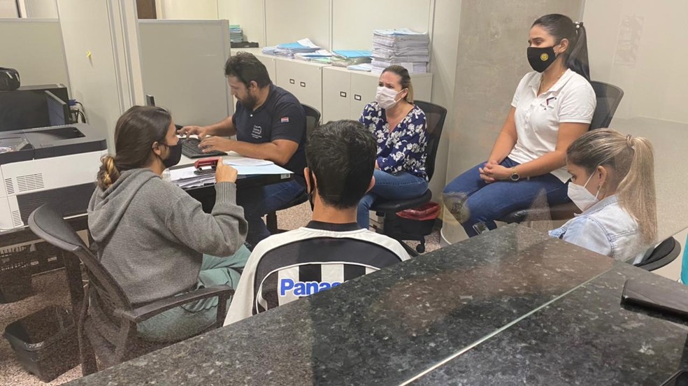 Casal registrou boletim de ocorrência sobre o caso no Paraguai — Foto: Polícia Civil/Divulgação