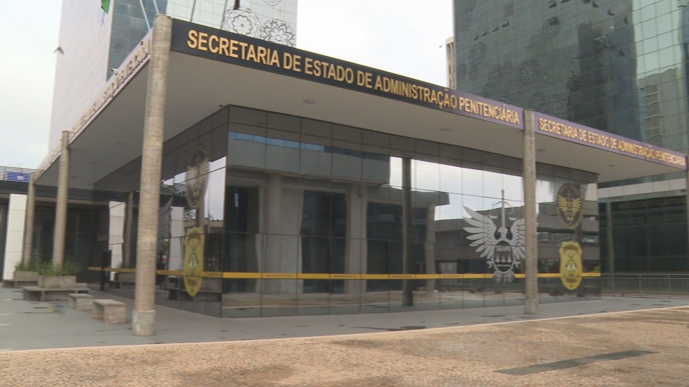 Prédio da Paulo Octávio, aluga pela Seape, por R$ 225 mil por mês — Foto: TV Globo/Reprodução