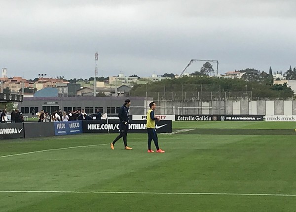 Golaço de Kazim e zagueiro 