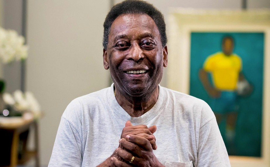 Pelé morreu após complicações com o tratamento de um câncer