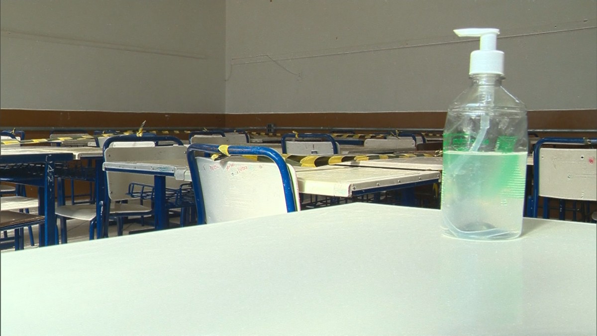RS registra 3,7 mil casos de Covid em escolas estaduais; quase 2 mil instituições estão com aulas presenciais - Vimarsana News