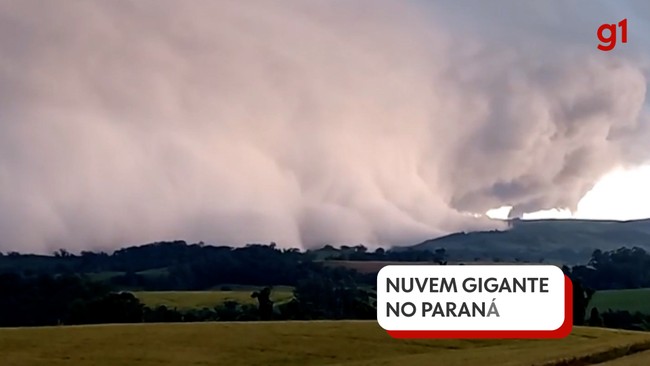 Agricultor filma nuvem gigante em rea rural de Pitanga