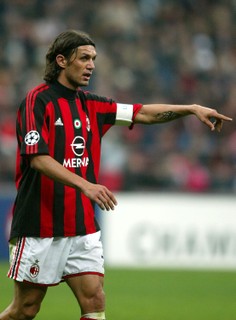 Maldini, ex-zagueiro e capitão do Milan (Getty Images)