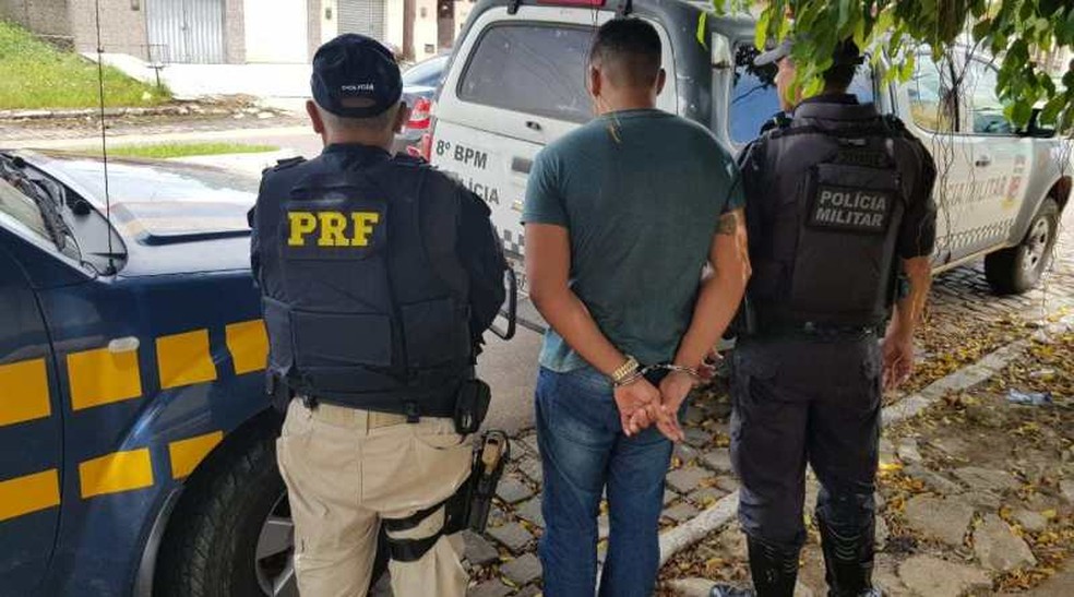PRF prendeu foragido da JustiÃ§a do RN em Canguaretama â Foto: DivulgaÃ§Ã£o/PRF