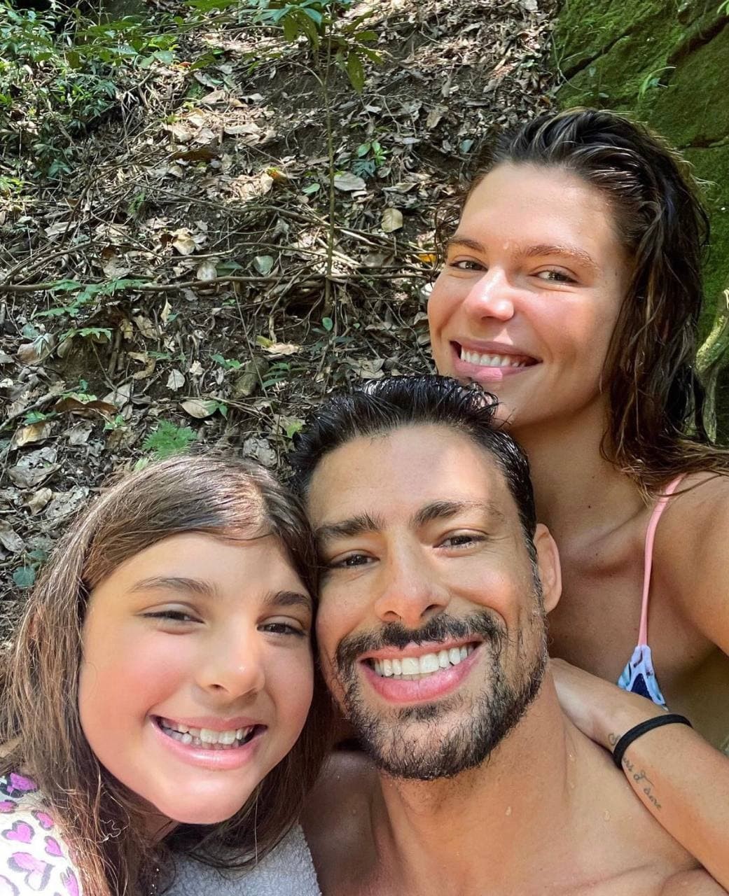 Mariana Goldfarb, Cauã Reymond e a filha, Sofia (Foto: Reprodução / Instagram)
