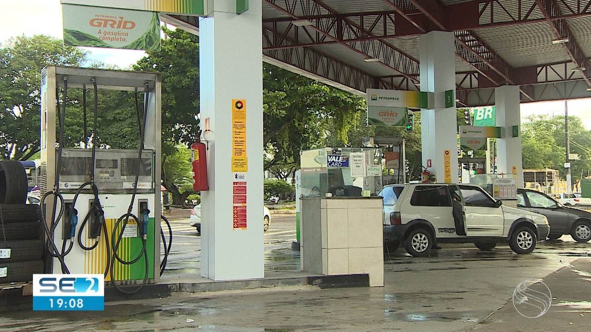Sergipe firma convênio para redução do preço de combustíveis, mas distribuidora anuncia aumento nesta sexta-feira 