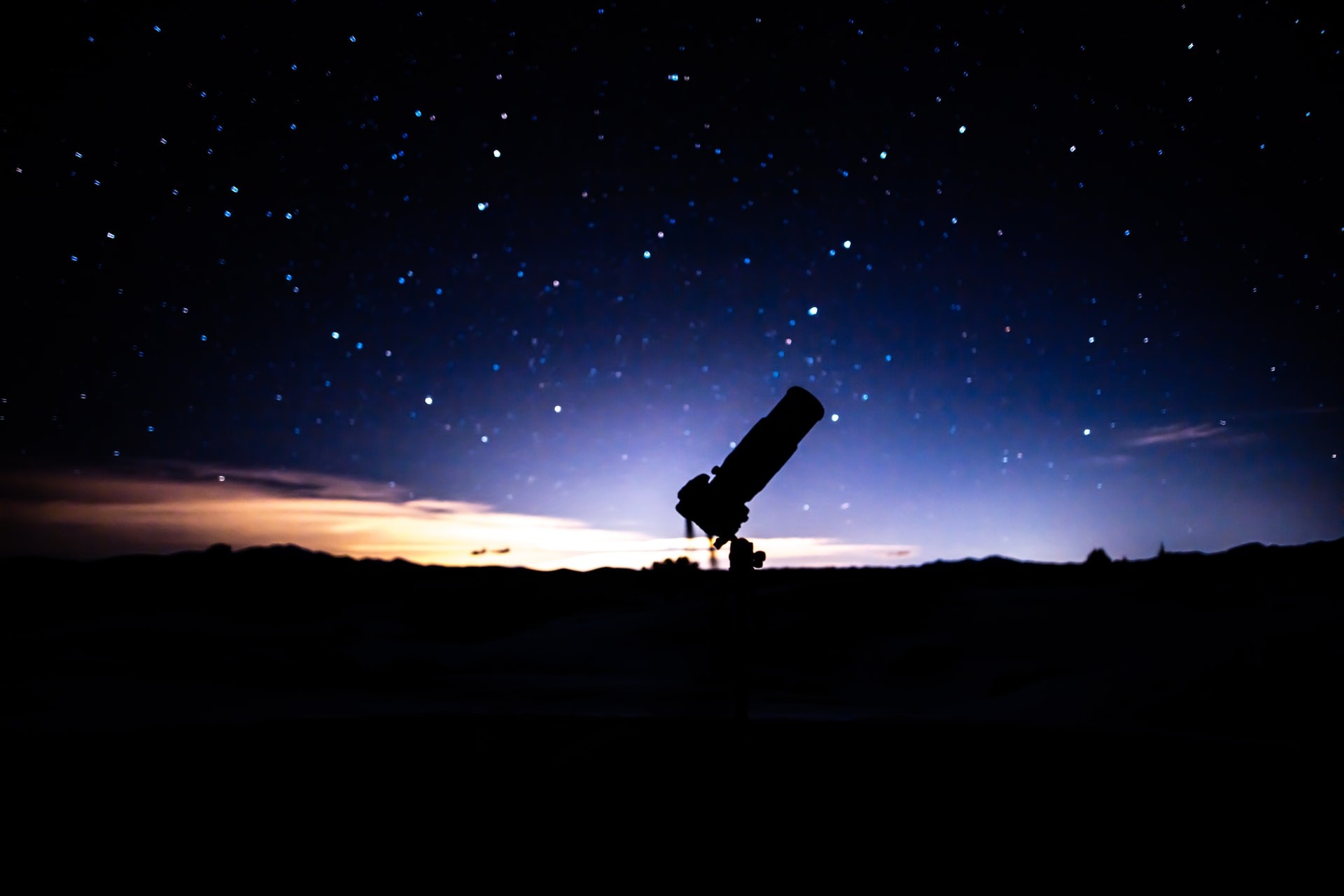 7 opções de telescópio para quem quer começar a observar o céu (Foto:  Patrick Hendry/Unsplash)