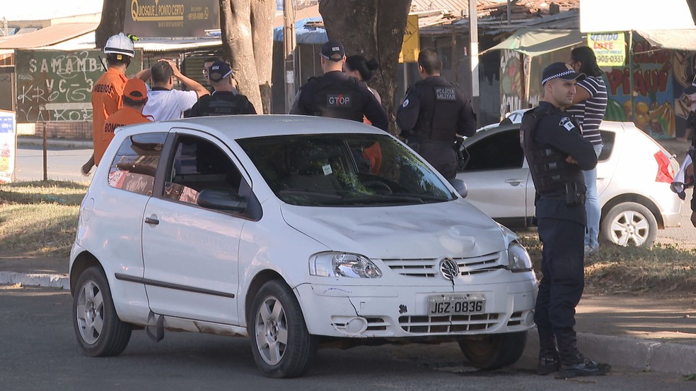 Polícia aguarda laudo da dinâmica do acidente, em Ceilândia, no DF — Foto: TV Globo/Reprodução