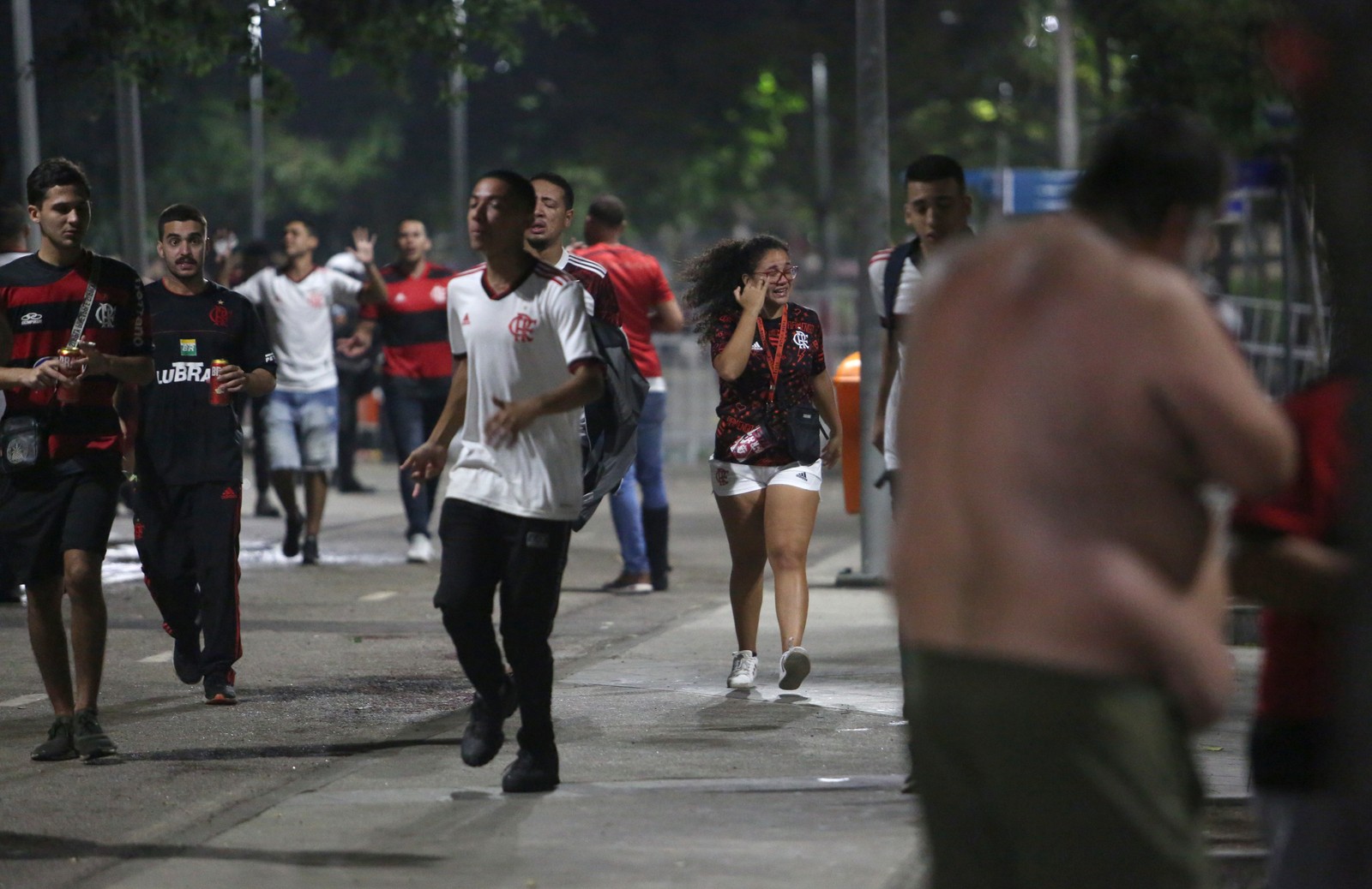 Copa do Brasil - Flamengo x Atletico MG no maracanã - Confusão na entrada do estádio — Foto: Foto Lucas Tavares / Agência O Globo