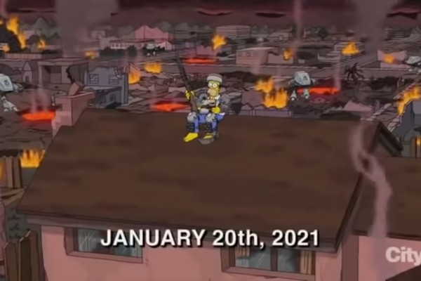 Homer Simpson com sua armadura pós-apocalíptica no episódio de Os Simpsons que teria previsto a invasão do Capitólio (Foto: Reprodução)