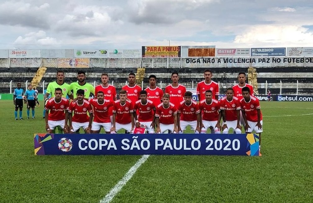 Time do Internacional na estreia na Copa São Paulo — Foto: Divulgação / Internacional