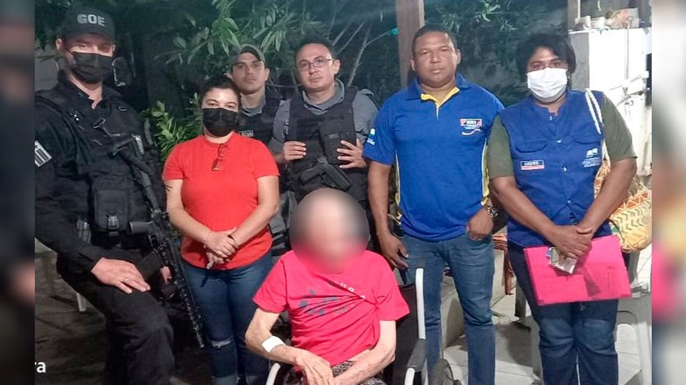 Idoso mantido em cárcere privado é resgatado em Imperatriz — Foto: Divulgação/Polícia Militar