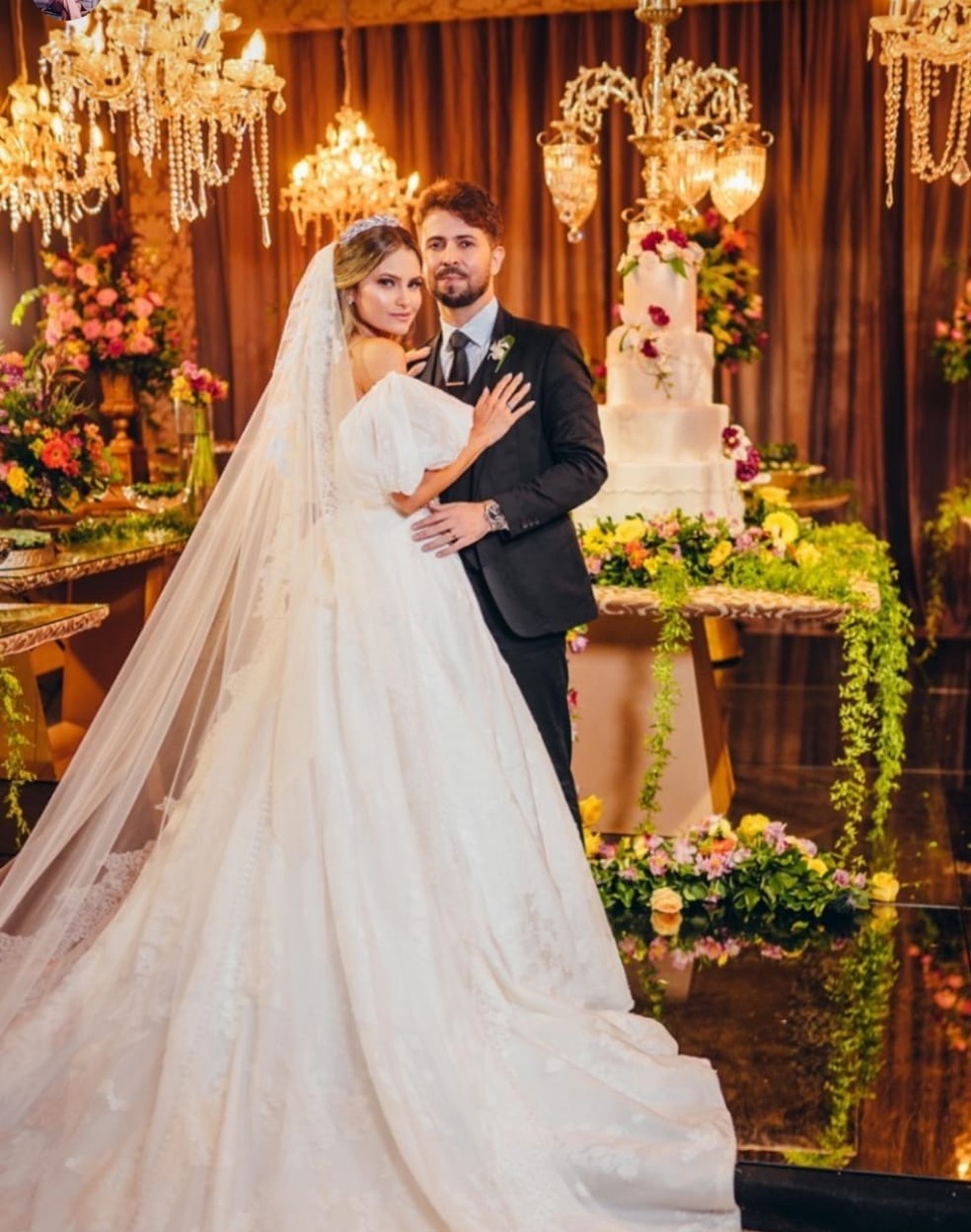 Após enfrentarem temporal e ruas alagadas, Lílian e Fernando conseguiram se casar — Foto: Pedro Amorim/Arquivo Pessoal
