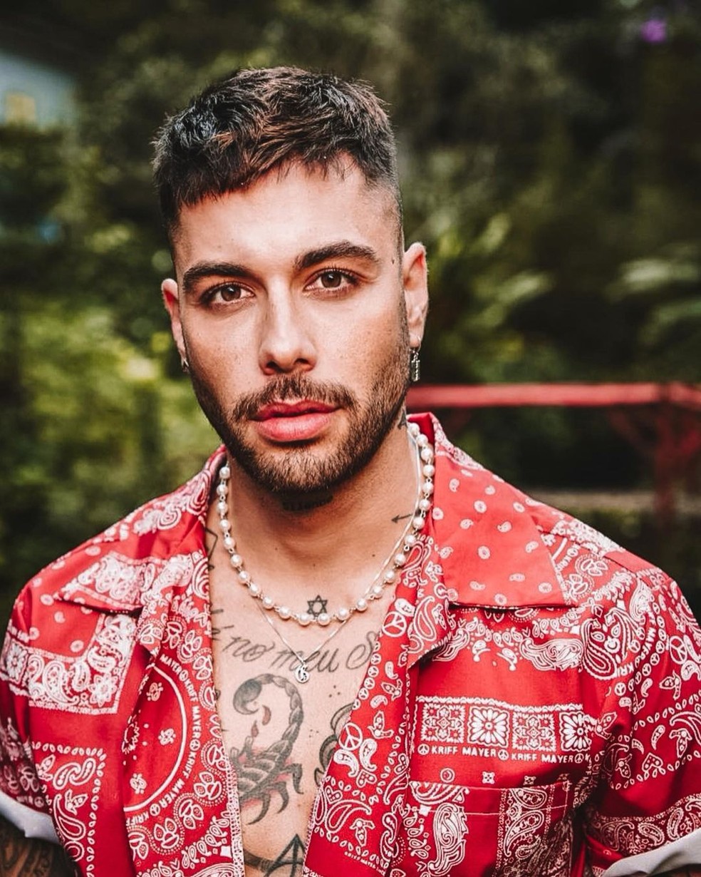 Em reality, Gui Araújo insinuou ter vivido romance com Jade Picon durante namoro dela com João Guilherme — Foto: Reprodução/Instagram