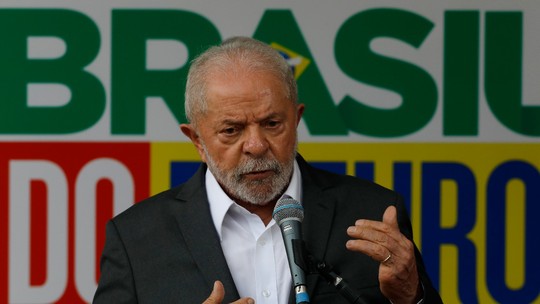 Temor de espionagem e vazamentos cerca equipe de transição de Lula 