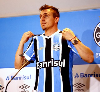 Cebolla leva gancho de quatro jogos na Itália, e Grêmio tenta reverter pena
