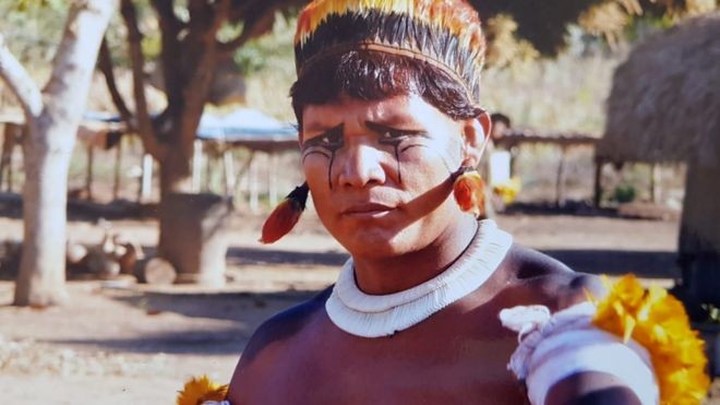 BBC - Yawalapiti, a língua original da etnia do Alto Xingu, sobrevive hoje na voz de apenas três homens, todos já em torno dos 70 anos (Foto: Arquivo Pessoal via BBC)