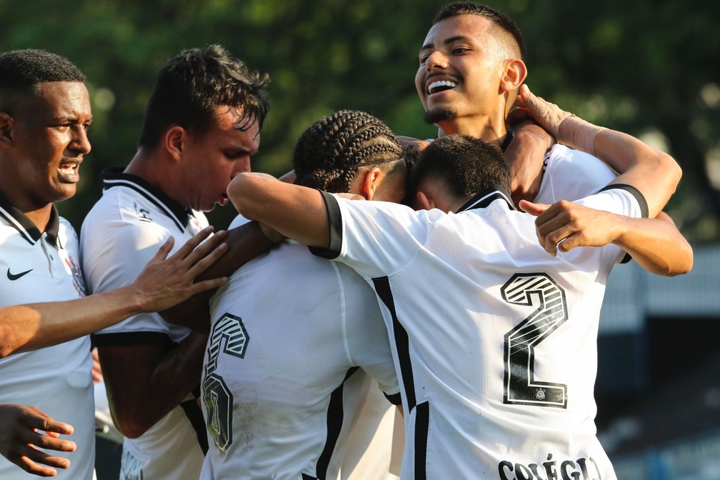 Com mais um gol de Giovane, sub-20 do Corinthians vence o XV de Jaú pelo Paulistão
