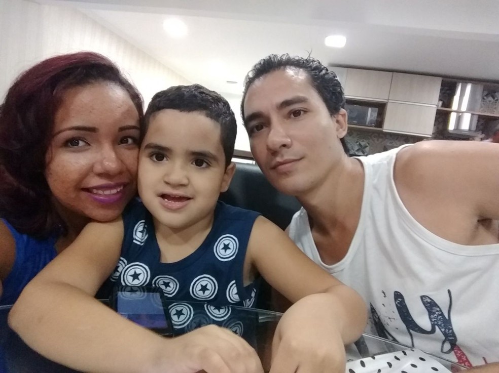 JoÃ£o Lucas dedica os domingos Ã  mulher e ao filho: Ãºnica âfolgaâ no tempo de dedicaÃ§Ã£o ao projeto R&B â Foto: Arquivo Pessoal