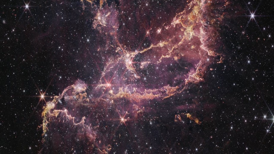 Imagem apresenta NGC 346, uma das regiões de formação de estrelas mais dinâmicas em galáxias próximas, observada pelo Telescópio James Webb