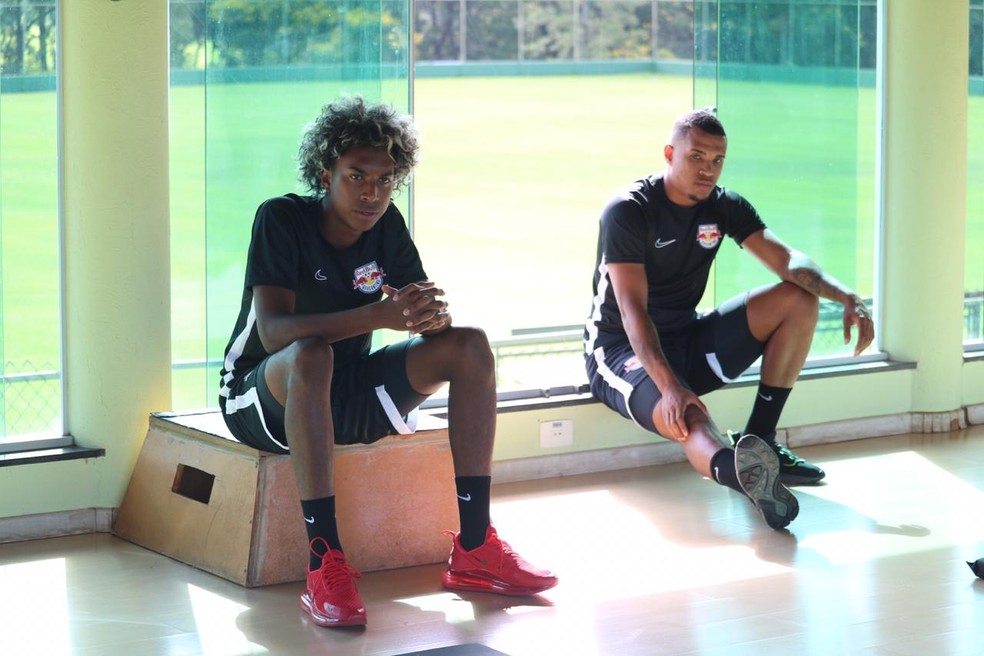 Rb Bragantino Elenco Bragantino Chegou Para Ficar Entre As Canetas Globoesporte