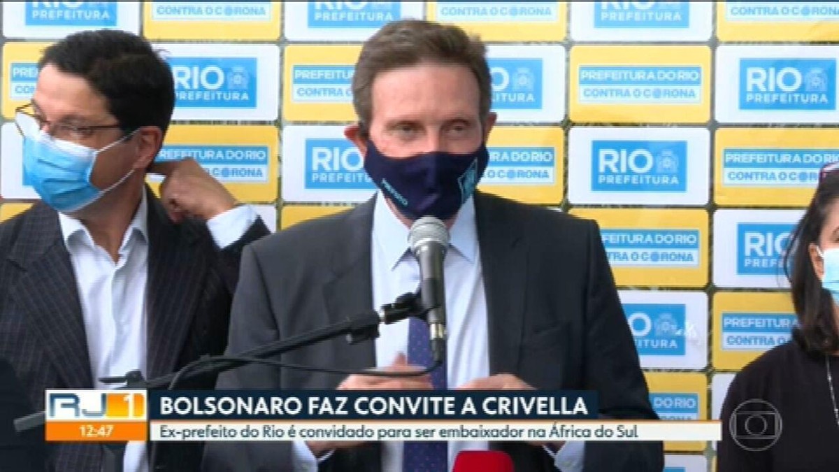 Bolsonaro convida Crivella para ser embaixador do Brasil ...