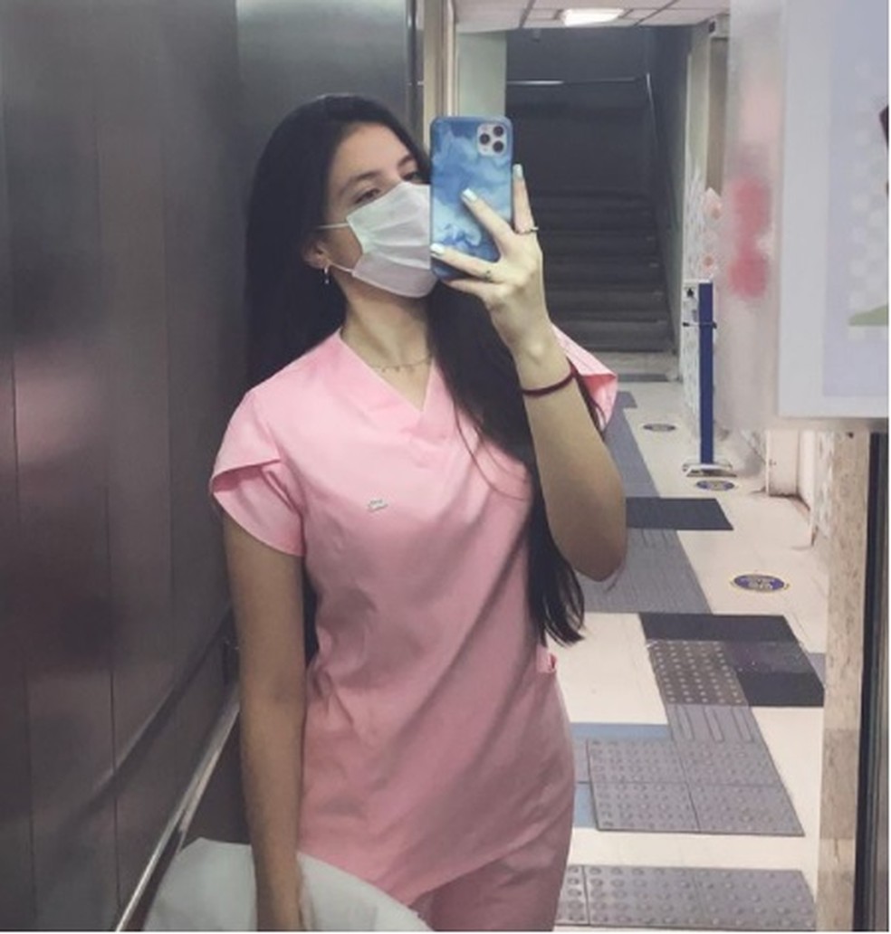 Imagem postada por Luciana de Farias no perfil em que mostrava a rotina como estudante de Odontologia — Foto: Reprodução/ Instagram