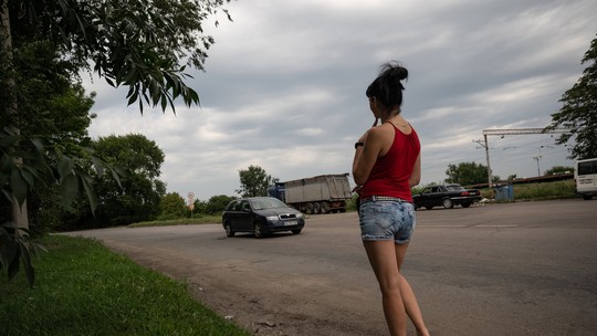Prostitutas da Ucrânia, já vulneráveis na paz, sofrem mais risco de pobreza, coerção e doenças na guerra
