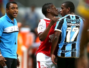 Fernando Grêmio jogo Santa Fé Libertadores (Foto: AFP)