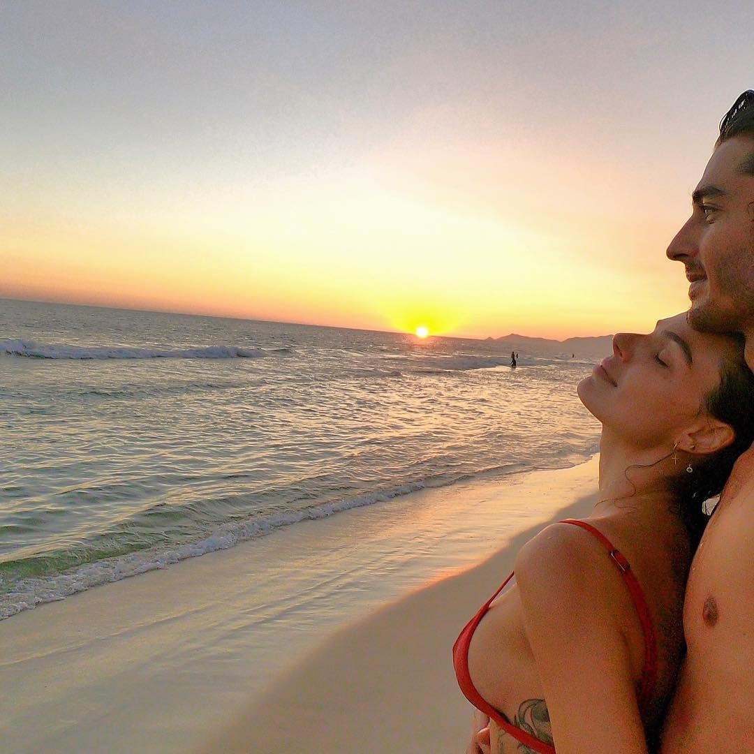 Andre Resende posta clique romântico com Isis Valverde (Foto: reprodução/Instagram)
