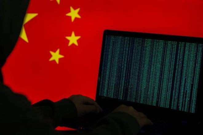 Os EUA têm reagido a tentativas de roubo de segredos feitas pelos chineses. Os americanos dizem que o governo chinês quer fomentar suas próprias empresas (Foto: Getty Images/BBC)