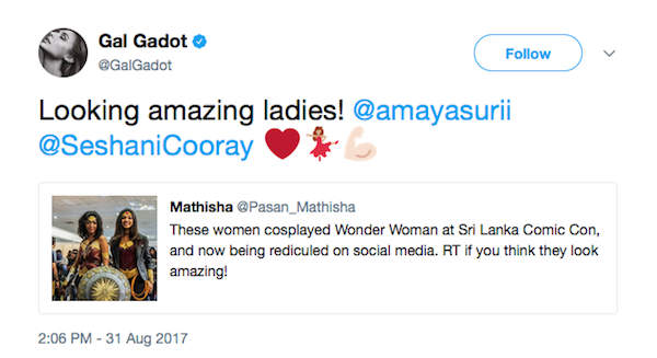 O elogio da atriz Gal Gadot, intérprete da Mulher-Maraviha, às cosplayers da personagem (Foto: Twitter)