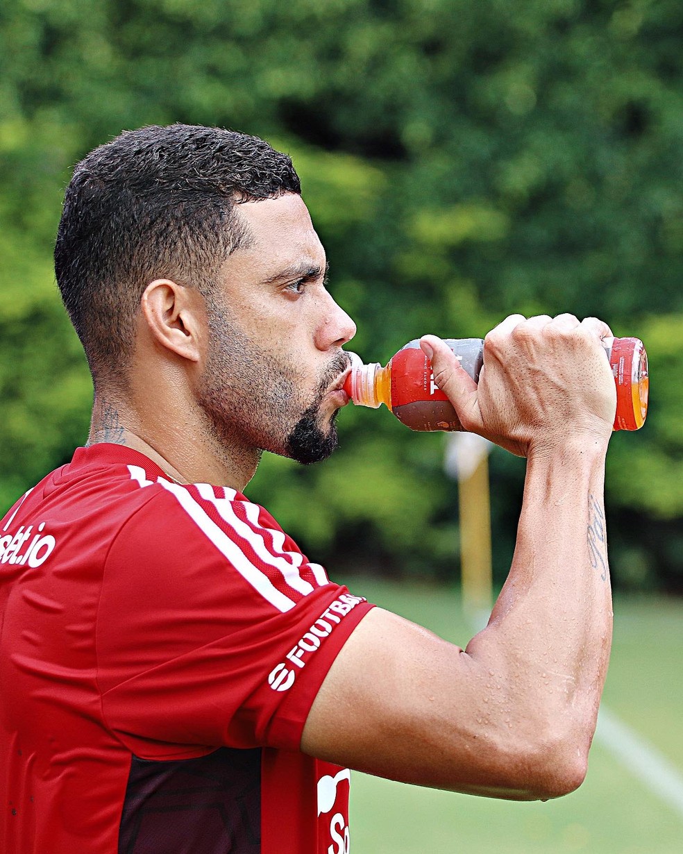 O meia Wellington Rato em treino do São Paulo — Foto: São Paulo FC