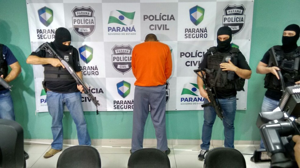 'Maníaco da Torre' foi apresentado na Delegacia de Maringá em 2015 — Foto: Junior Evangelista/RPC