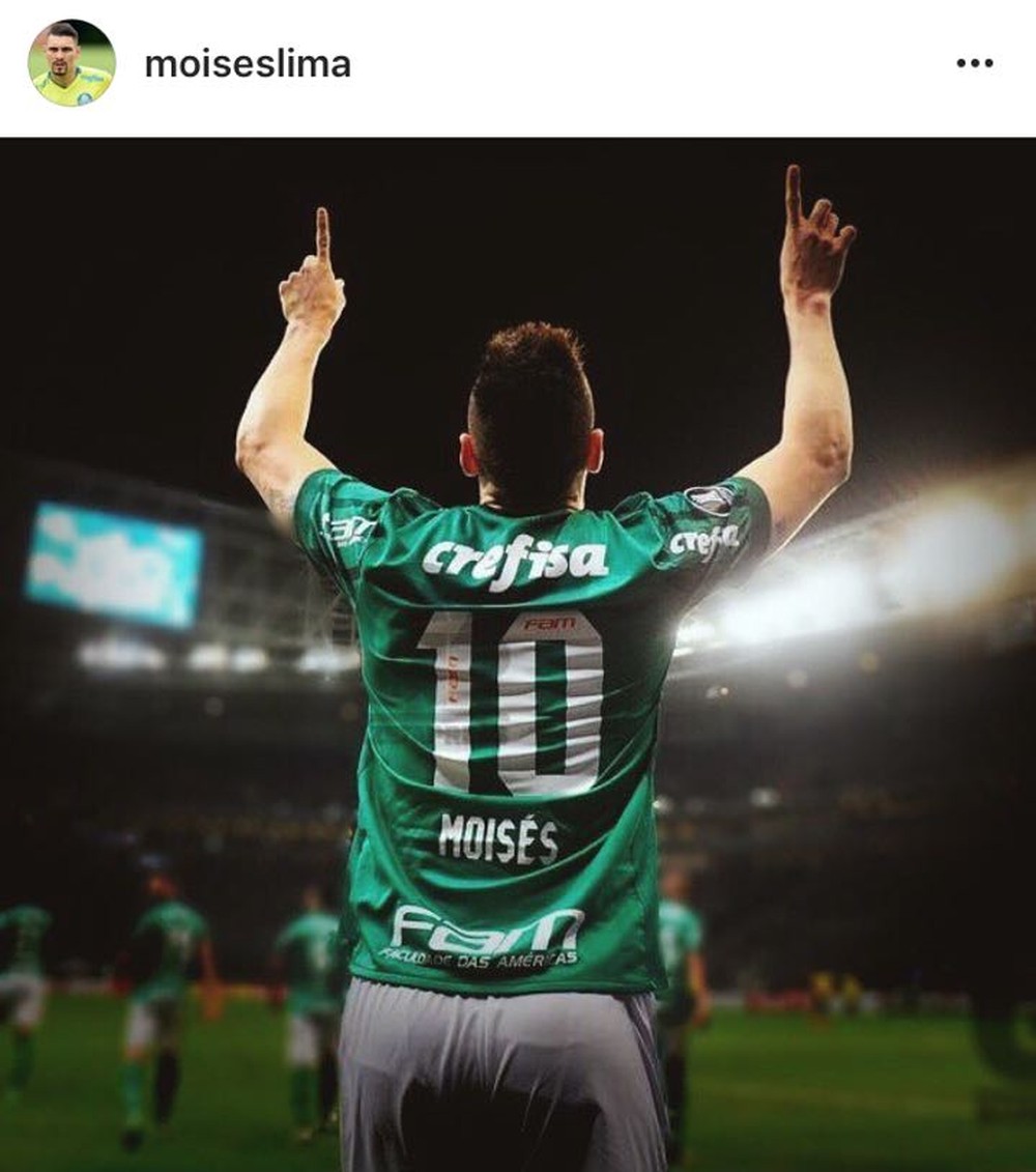  Em postagem, Moisés pede para Palmeiras 