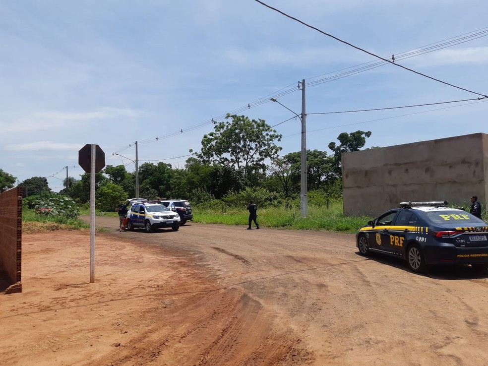 Polícia Rodoviária Federal prendeu fugitivo. — Foto: CGM/Reprodução