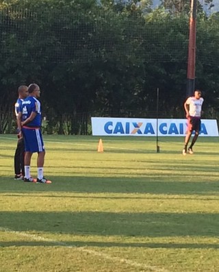 Com Jayme de Almeida e Almir, Fla volta aos trabalhos de olho no Vasco