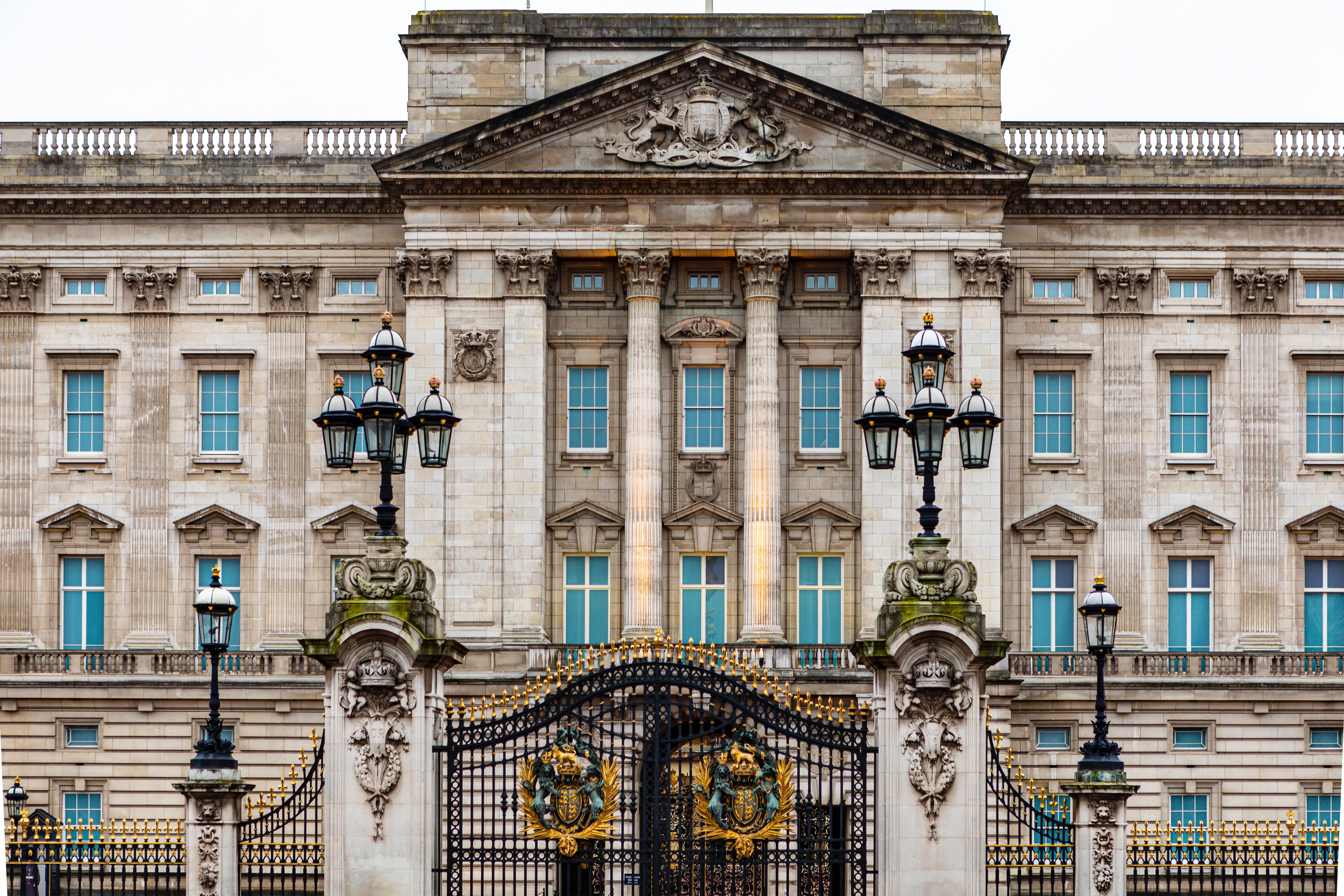 O Palácio de Buckingham (Foto:  Hulki Okan Tabak / Unsplash)