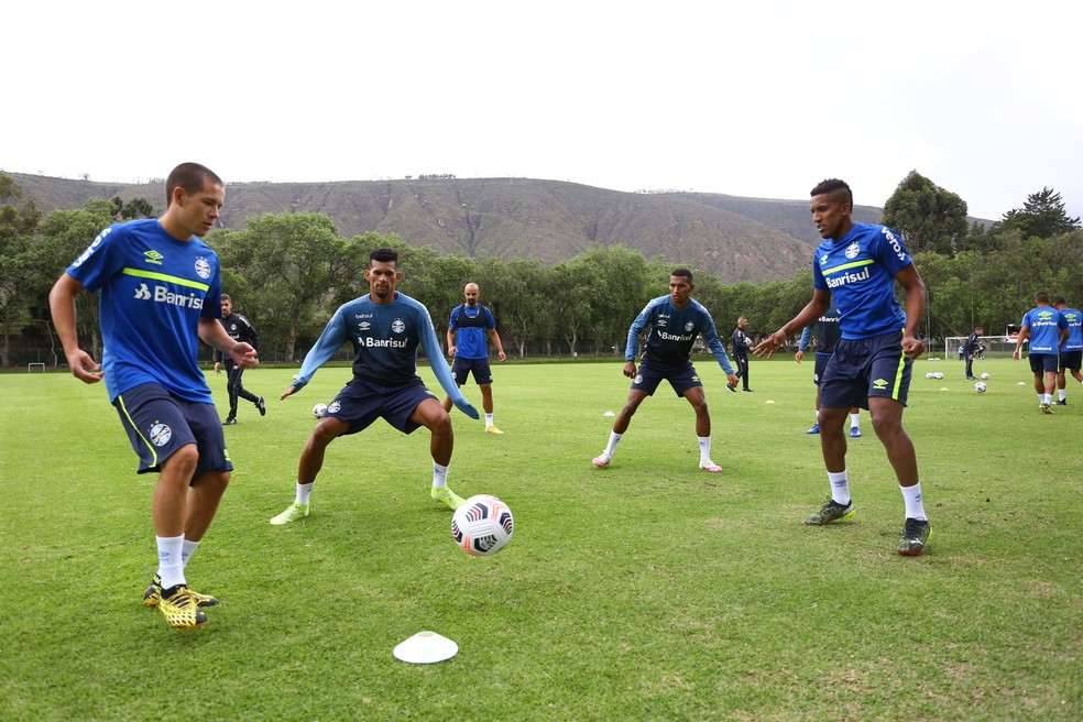 Grêmio treinou no CT da LDU — Foto: Lucas Uebel / Grêmio FBPA