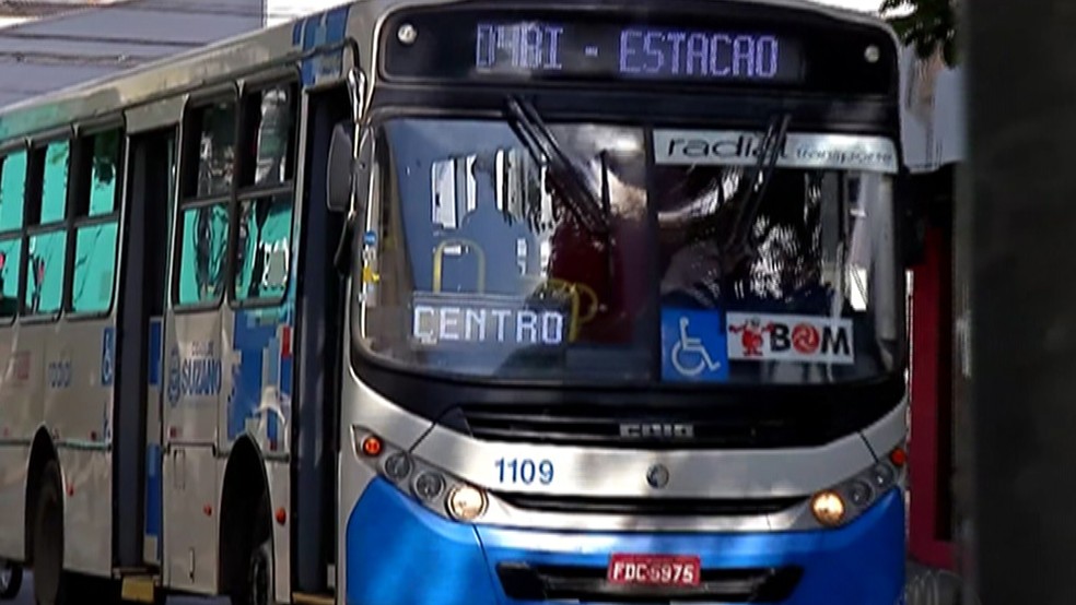 Empresa de Suzano contrata 35 motoristas de ônibus — Foto: Reprodução/TV Diário