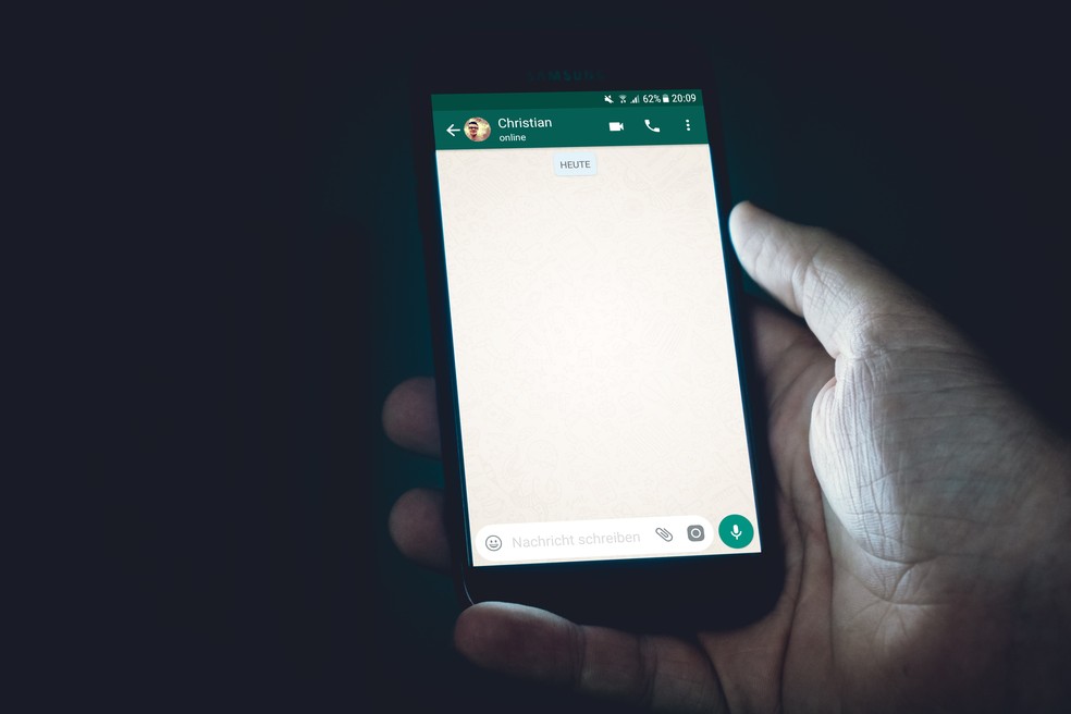 Veja como o WhatsApp evoluiu a forma de trocar mensagens pelo celular — Foto: Reprodução/Unsplash