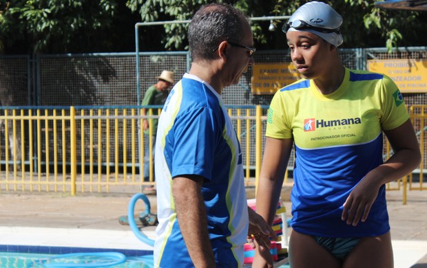 Thayanne Visgueira natação piauí e Emanuel Menezes treinador (Foto: Náyra Macêdo/GLOBOESPORTE.COM)