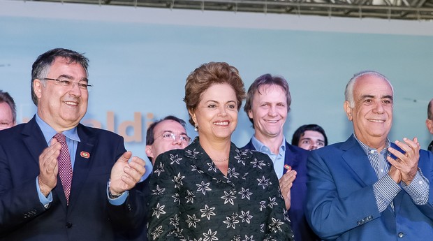 A presidente Dilma Rousseff durante cerimônia de inauguração da ponte Anita Garibaldi em Laguna, Santa Catarina (Foto: Roberto Stuckert Filho/PR)