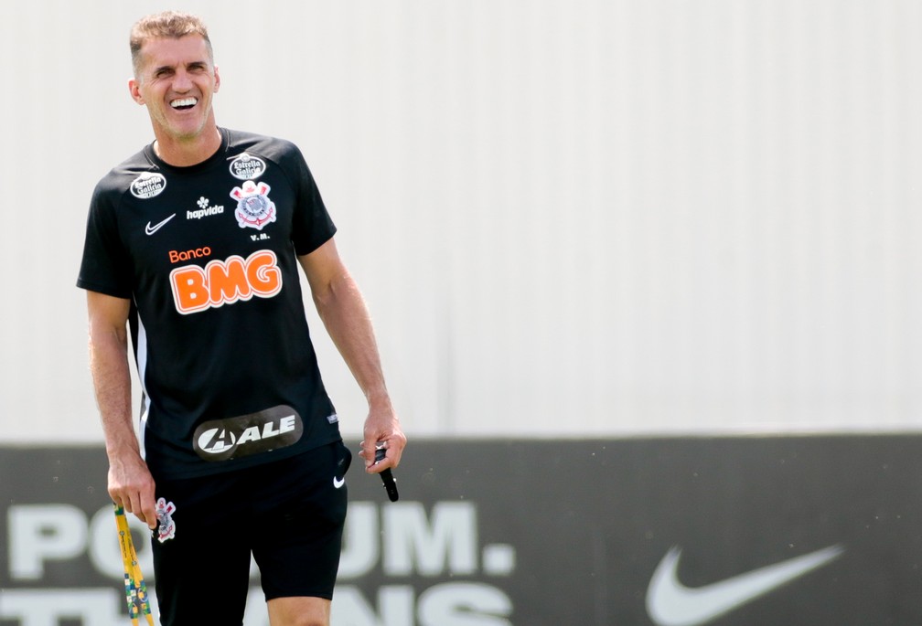 Mancini tenta levar Corinthians ao tetra da Copa do Brasil, torneio que mudou a carreira dele